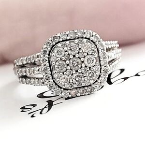 14 KT White Gold Cluster Engagement ring